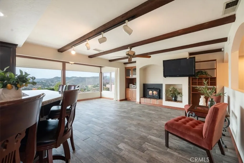 https://cdn.realtyfeed.com/cdn/127/306787978/b83df13c3af63d0afbe4c7a95d7184e2.webp