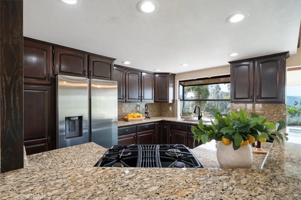 https://cdn.realtyfeed.com/cdn/127/306787978/dae05106cd5aa933414d31927282d467.webp