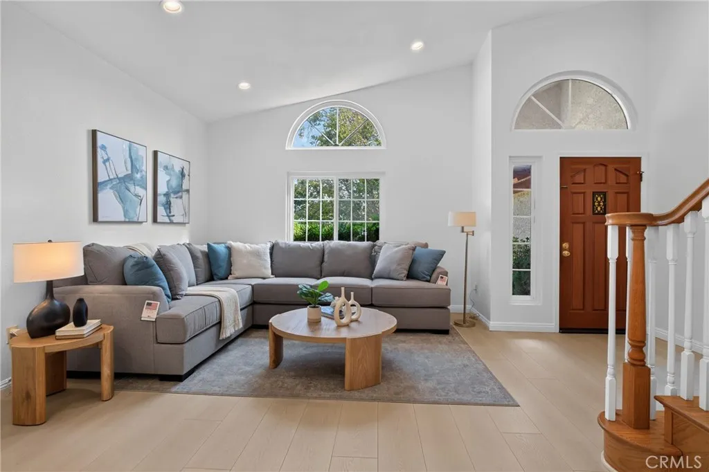 Saugus, CA 91350