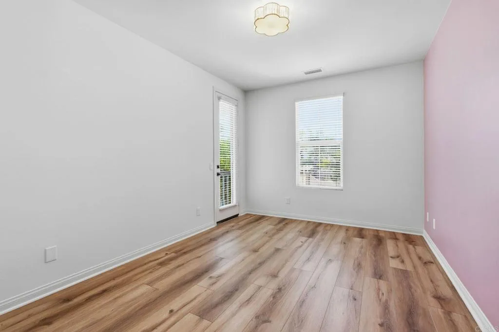 https://cdn.realtyfeed.com/cdn/127/306788035/46277dbbb7da8a3b9de630496b4839a9.webp