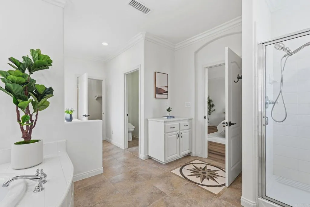 https://cdn.realtyfeed.com/cdn/127/306788035/b4828ff8ac445cf02444b6e57e21c86f.webp