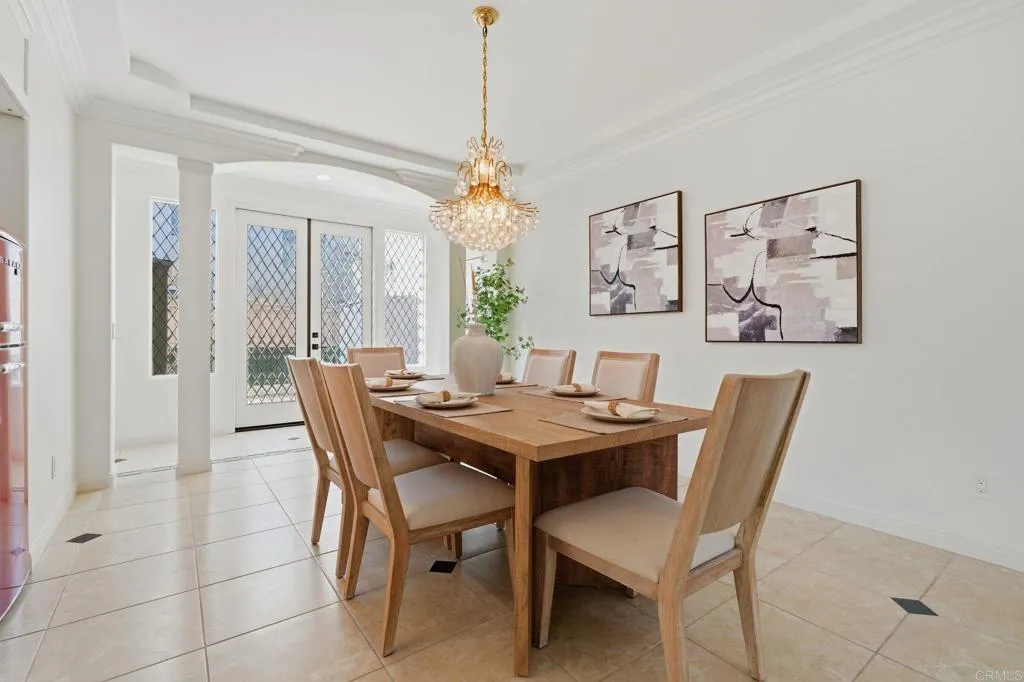 https://cdn.realtyfeed.com/cdn/127/306788035/da83a32d5fda43df8a7c15cff429035e.webp