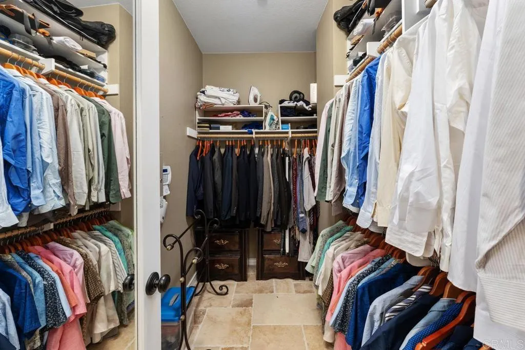 https://cdn.realtyfeed.com/cdn/127/306788045/217ec00a2a235dba5ef54d0ba2162823.webp