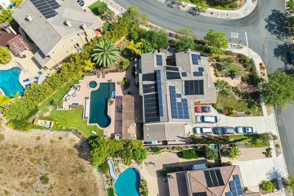 https://cdn.realtyfeed.com/cdn/127/306788045/40bfc5fad8659e592bc302e86d2af563.webp