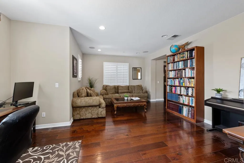 https://cdn.realtyfeed.com/cdn/127/306788045/622011fa82faee59b3377c7561ff6bc3.webp