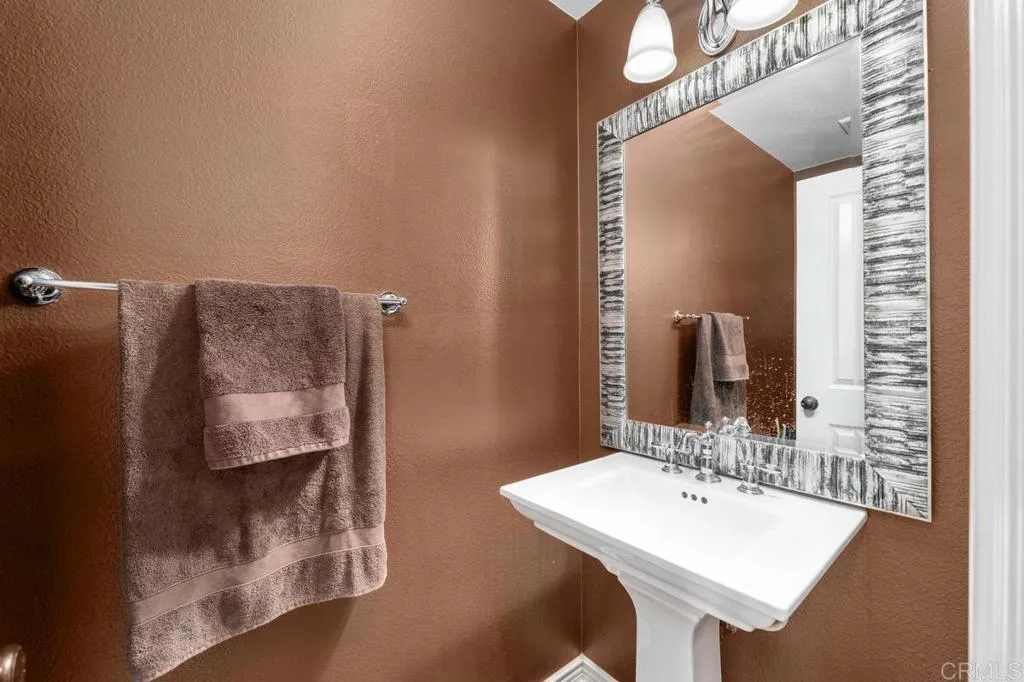https://cdn.realtyfeed.com/cdn/127/306788045/915413ed705910b218b19190b62e0ee3.webp