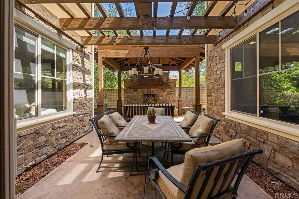 https://cdn.realtyfeed.com/cdn/127/306788045/a9d915216263d90850af832f557cc53b.webp