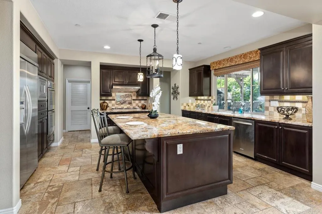 https://cdn.realtyfeed.com/cdn/127/306788045/f1b1bbc01878ba51319edc9d6a14c6a6.webp