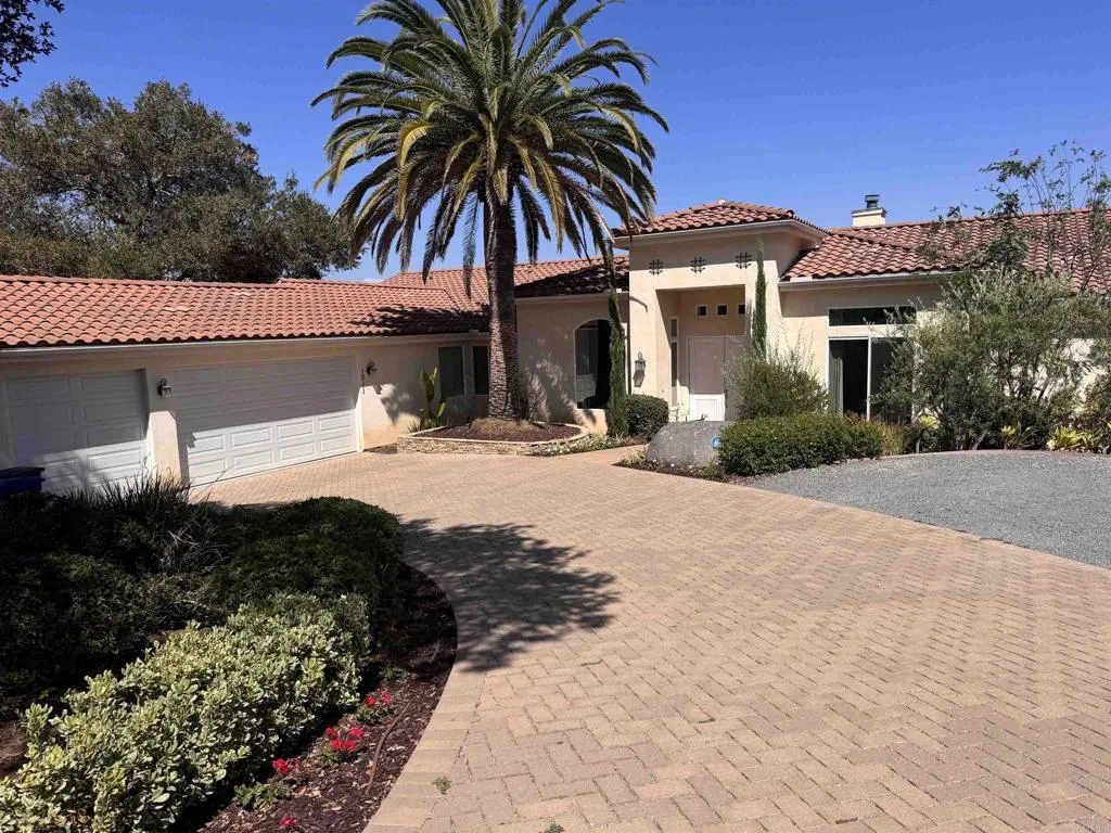 1011 Jimlojan, Escondido, CA 92029 - Photo 2 of 23, Escondido, CA