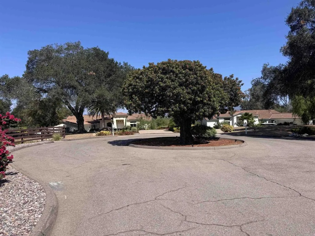 1011 Jimlojan, Escondido, CA 92029 - Photo 4 of 23, Escondido, CA