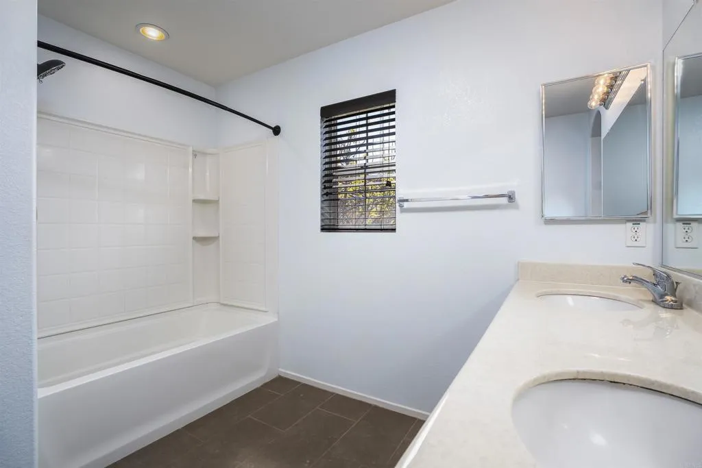 Photo #32: PTP2606025 Listing: Photo #32
