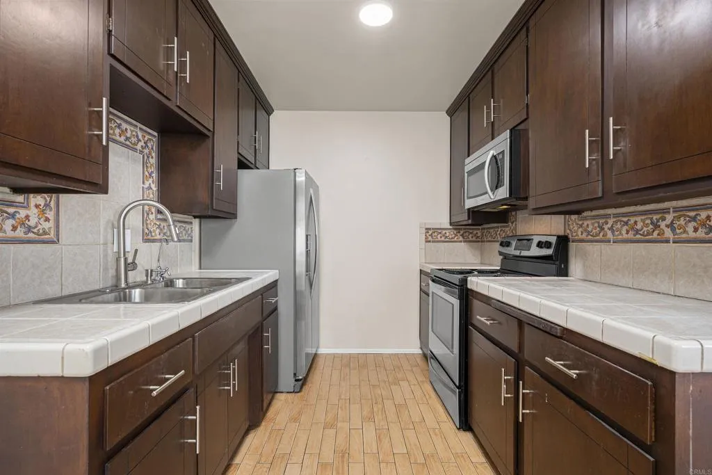 Photo #11: PTP2606027 Listing: Photo #11
