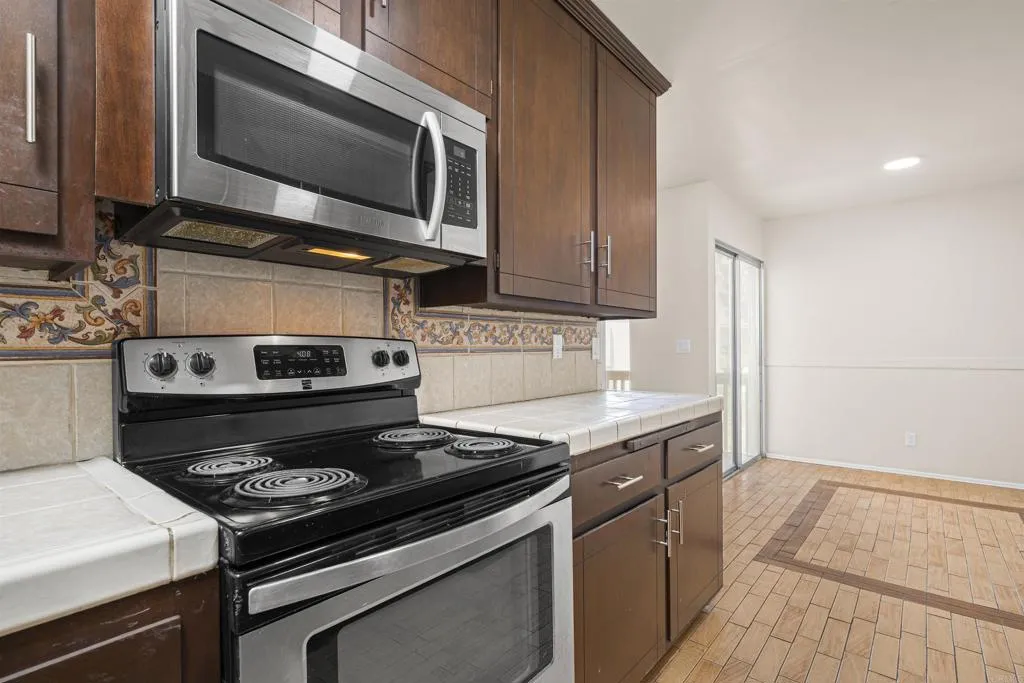 Photo #13: PTP2606027 Listing: Photo #13