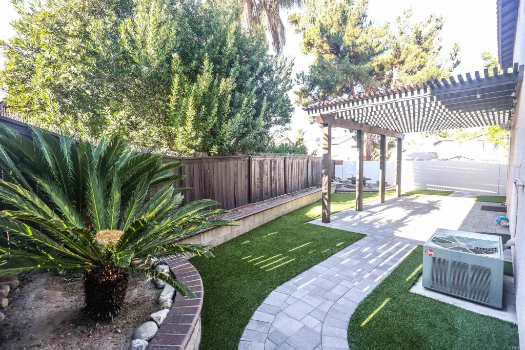 https://cdn.realtyfeed.com/cdn/127/306788175/fa6a1142cbcc667f4397521e89c1250f.webp