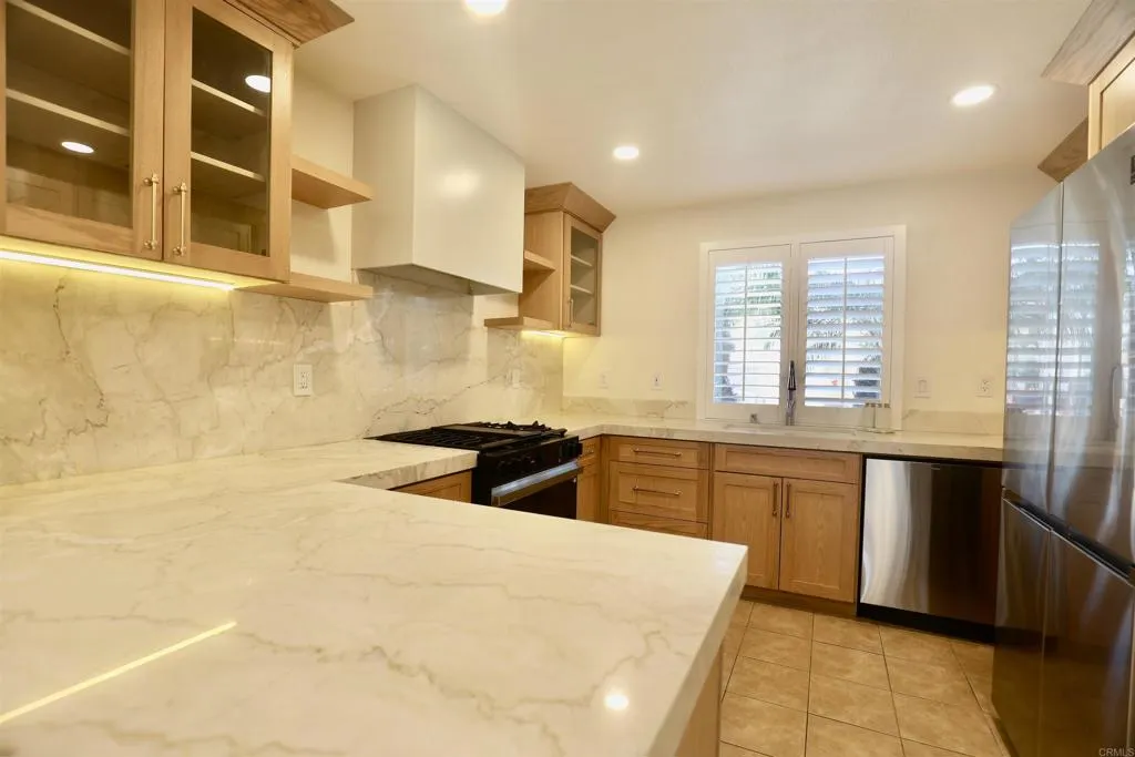 https://cdn.realtyfeed.com/cdn/127/306788175/fe8a3b496b0a486597e3d7a21a40e66f.webp