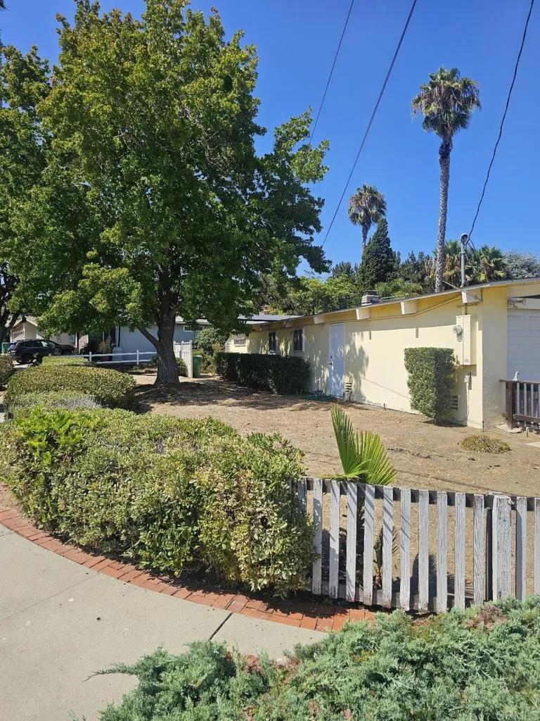 https://cdn.realtyfeed.com/cdn/127/306788180/06686fc5128aa6735e1940d8613df108.webp