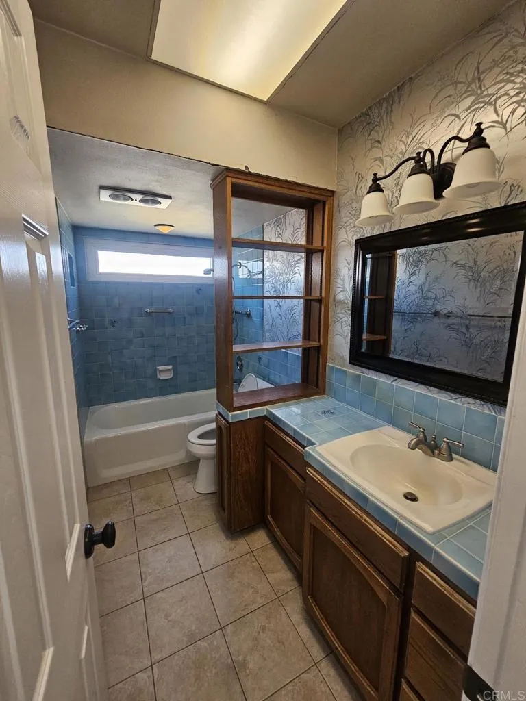 https://cdn.realtyfeed.com/cdn/127/306788180/895c0e3b1470951383f9fc007c9dd2ec.webp