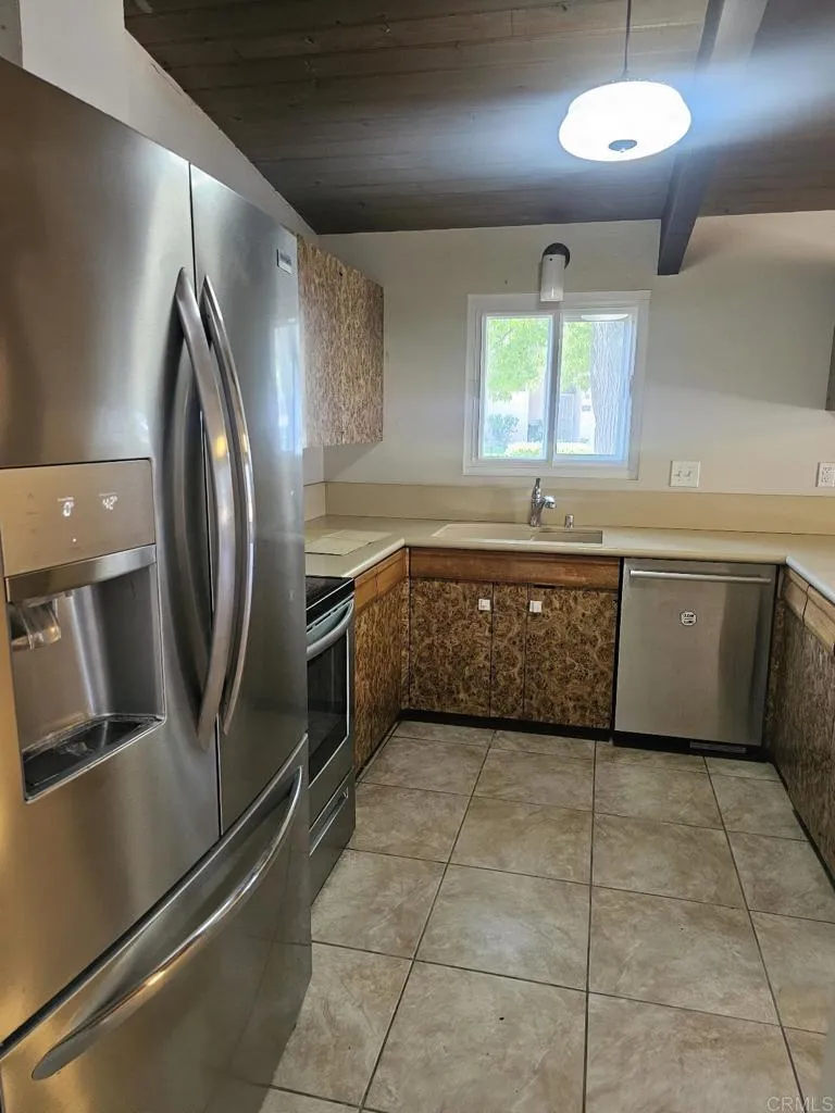 3108 Larga Court, San Diego, CA 92110 - Photo 5 of 20, San Diego, CA