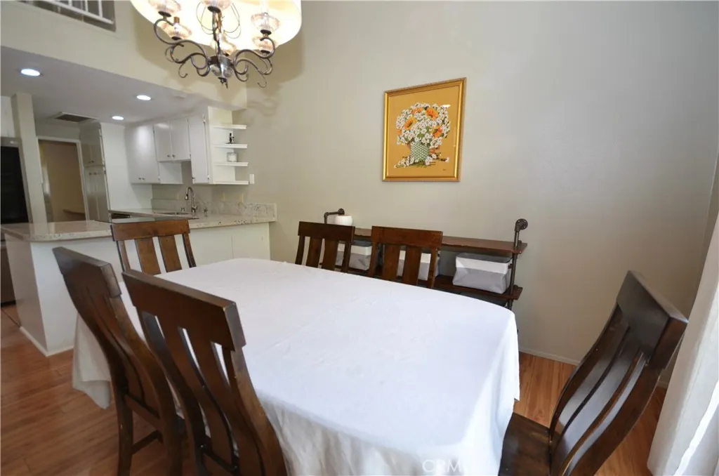 https://cdn.realtyfeed.com/cdn/127/306788181/7d7f1a490e93ae4dde239a6af64a2492.webp