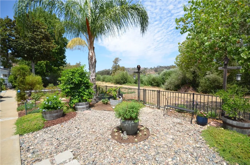 https://cdn.realtyfeed.com/cdn/127/306788181/b624adfeb6694e3e8d847db7b7daff9b.webp