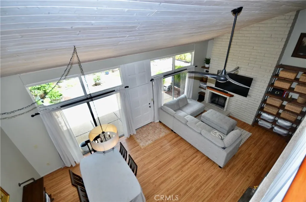 https://cdn.realtyfeed.com/cdn/127/306788181/e3cafbd61498de4db95eb709fe2db403.webp