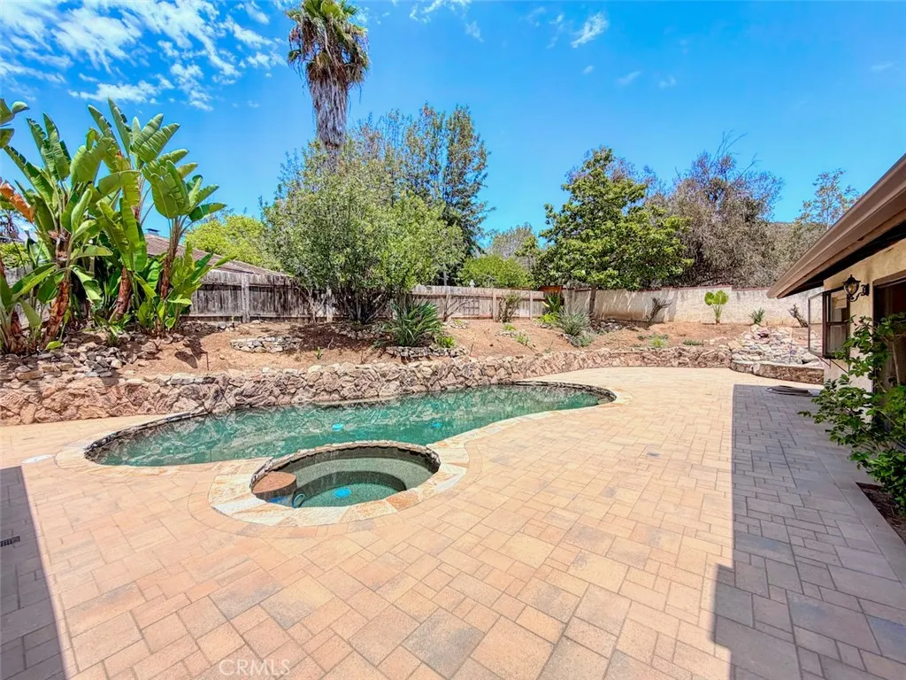 https://cdn.realtyfeed.com/cdn/127/306788221/95d7cedc4ce0a45245fdc8bad69d0ad3.webp