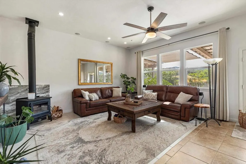 10935 Pala Loma Drive, Valley Center, CA 92082 - Photo 5 of 58, Valley Center, CA