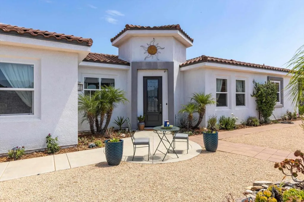 10935 Pala Loma Drive, Valley Center, CA 92082 - Photo 3 of 58, Valley Center, CA