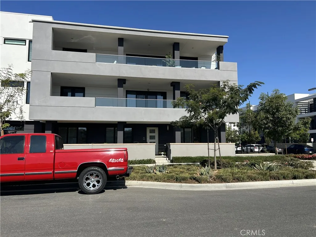 Tustin, CA 92782