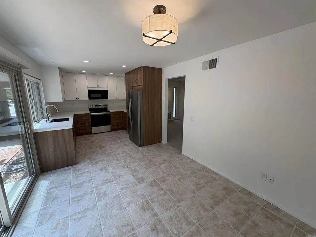 17463 Plaza Dolores, San Diego, CA 92128 - Photo 2 of 21, San Diego, CA