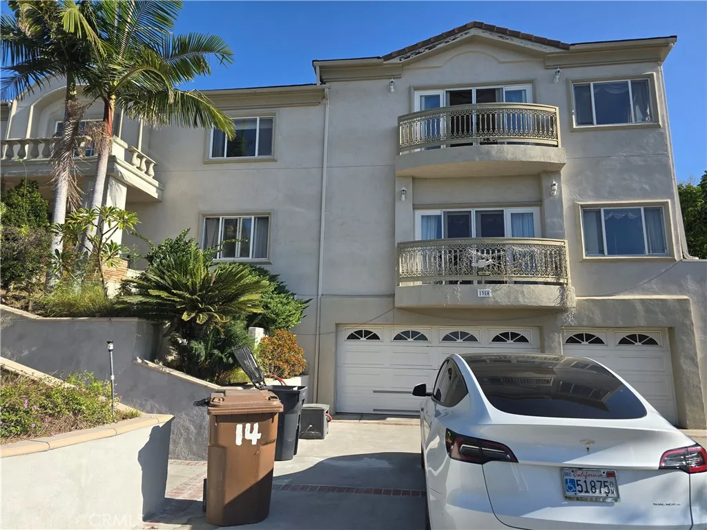Fullerton, CA 92831