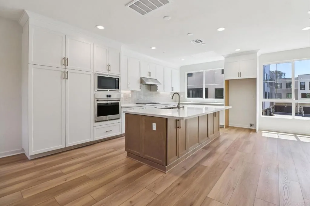 4942 Spirea Way, Carlsbad, CA 92008 - Photo 2 of 39, Carlsbad, CA