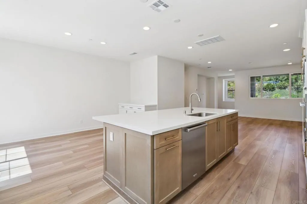 4942 Spirea Way, Carlsbad, CA 92008 - Photo 3 of 39, Carlsbad, CA