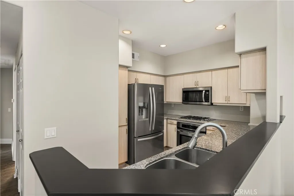 Photo #13: PW26173542 Listing: Photo #13