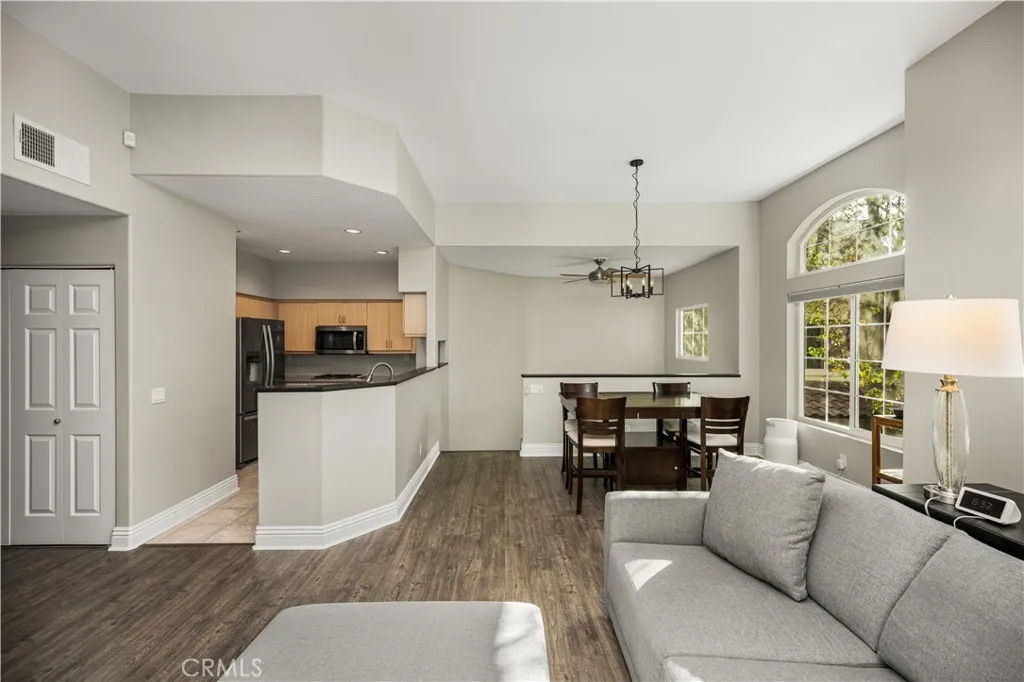 Photo #6: PW26173542 Listing: Photo #6