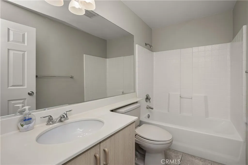 Photo #26: PW26173542 Listing: Photo #26