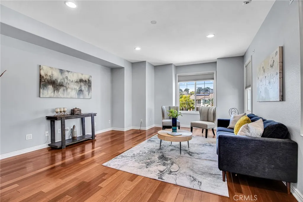 https://cdn.realtyfeed.com/cdn/127/306788468/1c9704dfa6906261c6f53bd3a8f977a5.webp