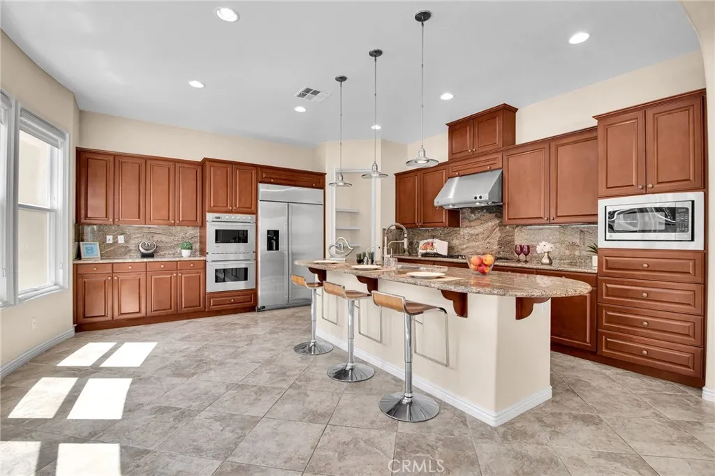 https://cdn.realtyfeed.com/cdn/127/306788468/ec611acc86408c41a462f68c5794e302.webp