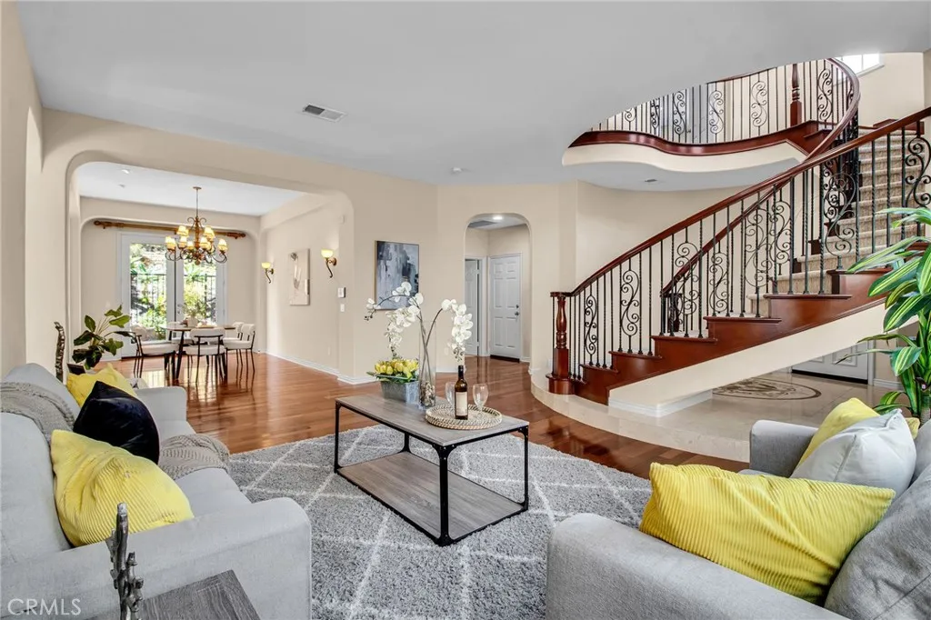https://cdn.realtyfeed.com/cdn/127/306788468/f0d62b6a898efae8f11bec77c895f0cf.webp