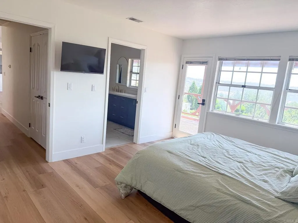 https://cdn.realtyfeed.com/cdn/127/306788524/11cbca243506b248aa581c152a9bfd23.webp