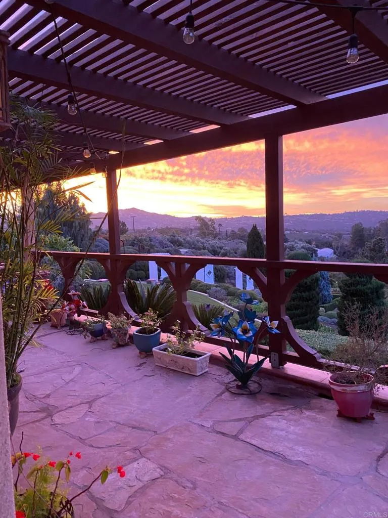 https://cdn.realtyfeed.com/cdn/127/306788524/4d801e49432ba5309e814dc3878402ca.webp
