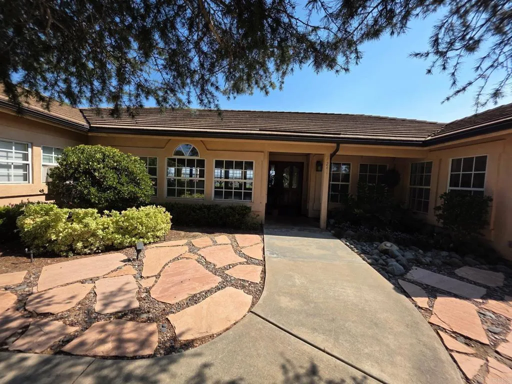 https://cdn.realtyfeed.com/cdn/127/306788524/95e2f8457f5d3d2120e50e993fd7be9f.webp