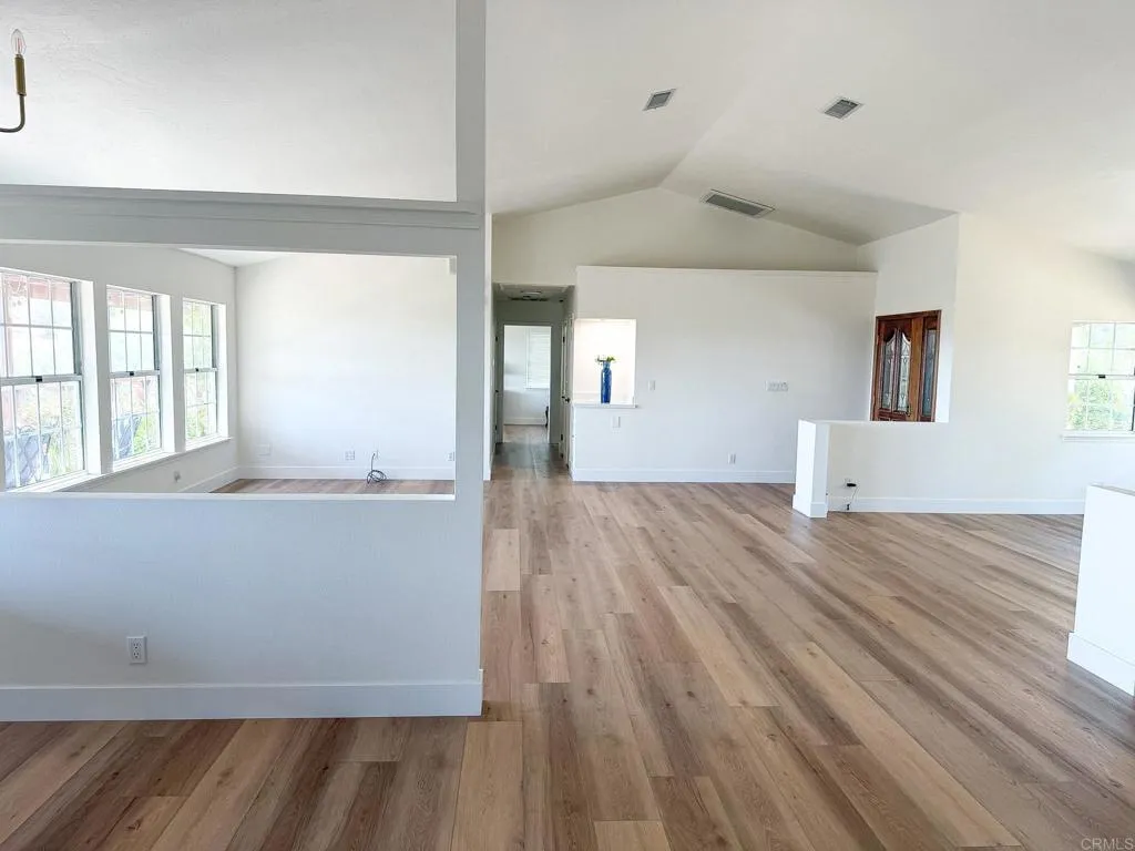 https://cdn.realtyfeed.com/cdn/127/306788524/b02ecea0d650592df29398733162df1c.webp