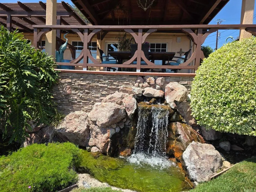 https://cdn.realtyfeed.com/cdn/127/306788524/ca2b77e8cfdcb9ffe19e9b4813e8b1f9.webp