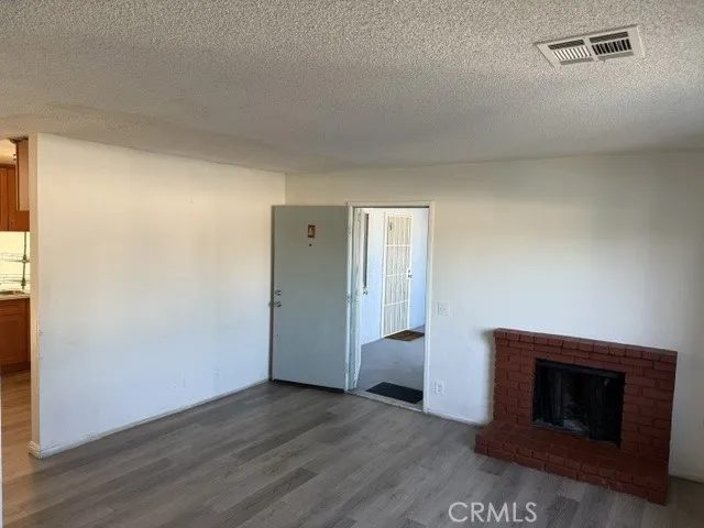 Fontana, CA 92335