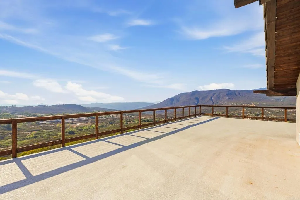 https://cdn.realtyfeed.com/cdn/127/306788620/a936b3c1b4f9563f7709621f0c10c84b.webp