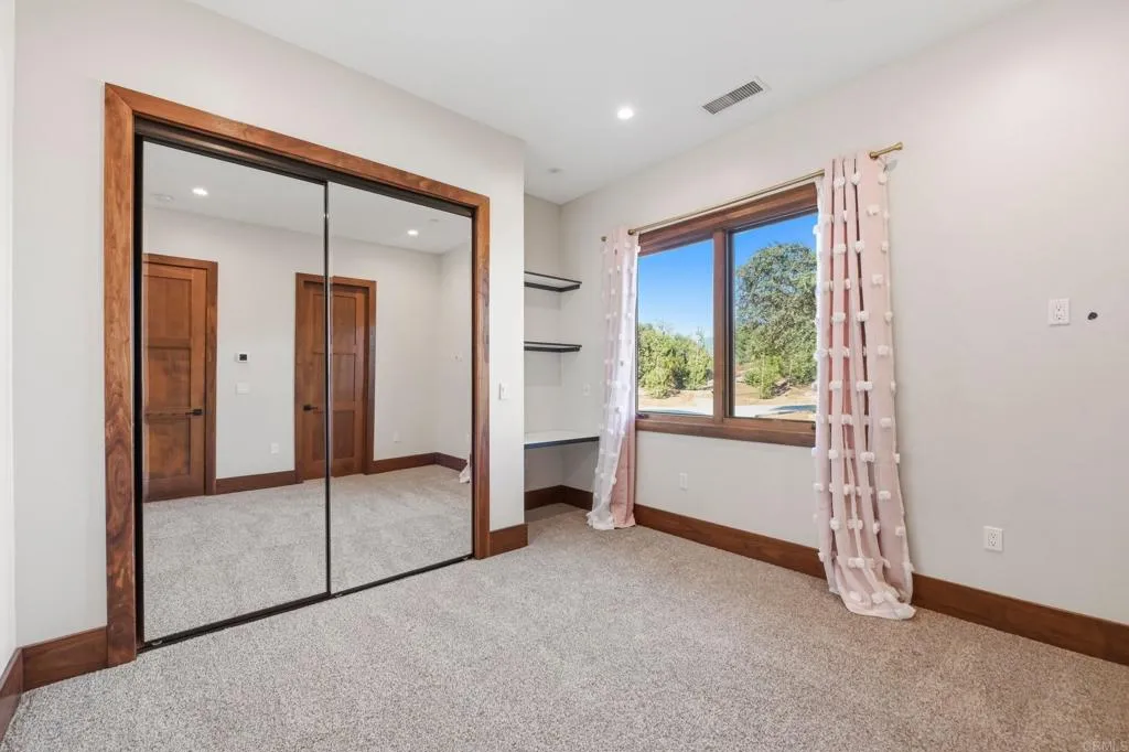 https://cdn.realtyfeed.com/cdn/127/306788620/e9357679137c27c12e6725df802d7af8.webp