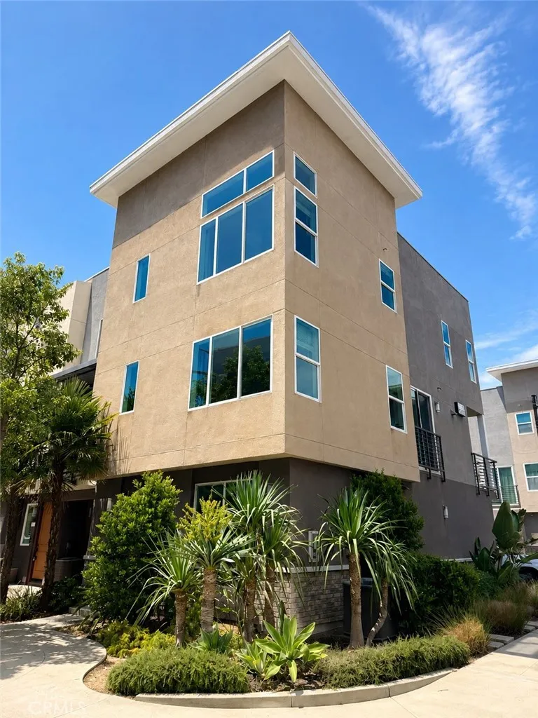 Irvine, CA 92614