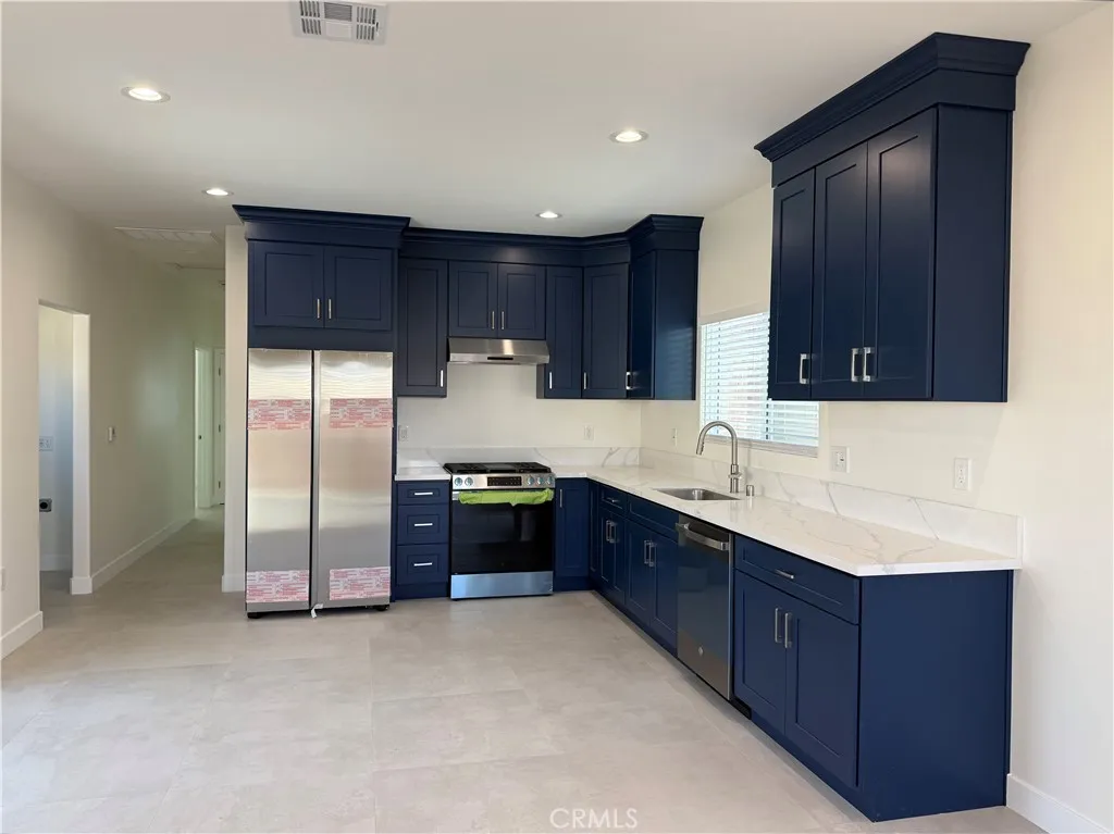 Anaheim, CA 92806