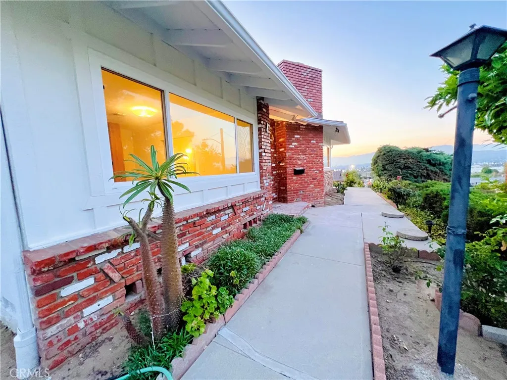 Rowland Heights, CA 91748